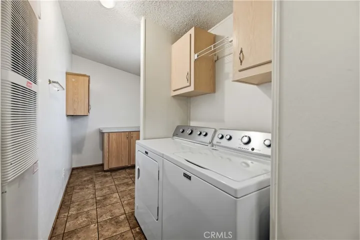 Laundry room and side entry