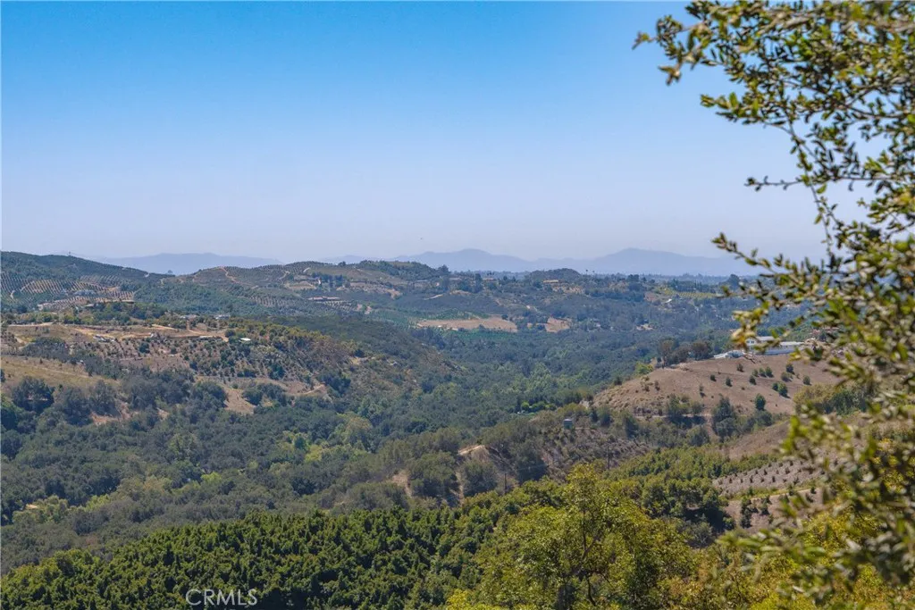 Stunning panoramic views from several locations!