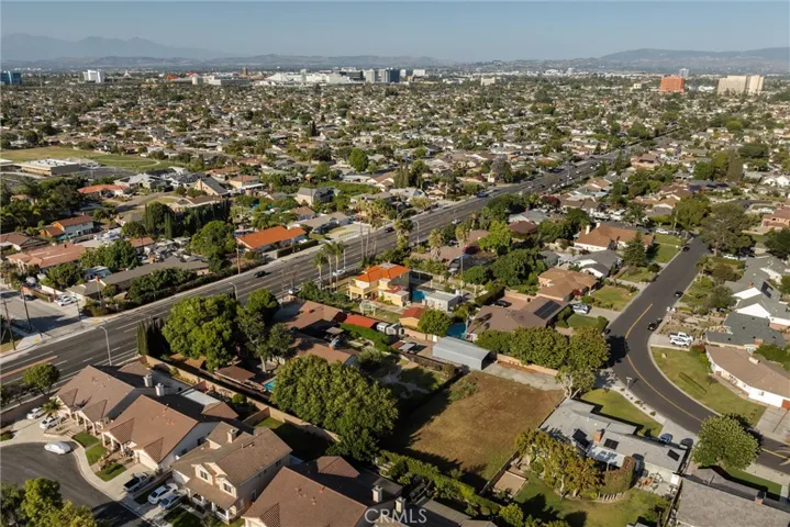 11252 Champman Avenue, Garden Grove, California 92840