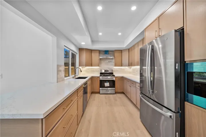 33 Rainbow, Irvine, California 92603