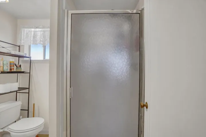 Shower enclosure