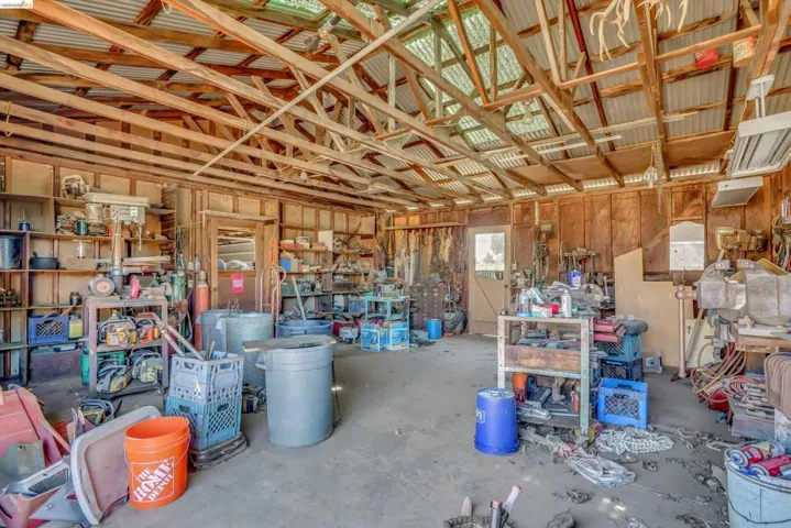 Spacious workshop