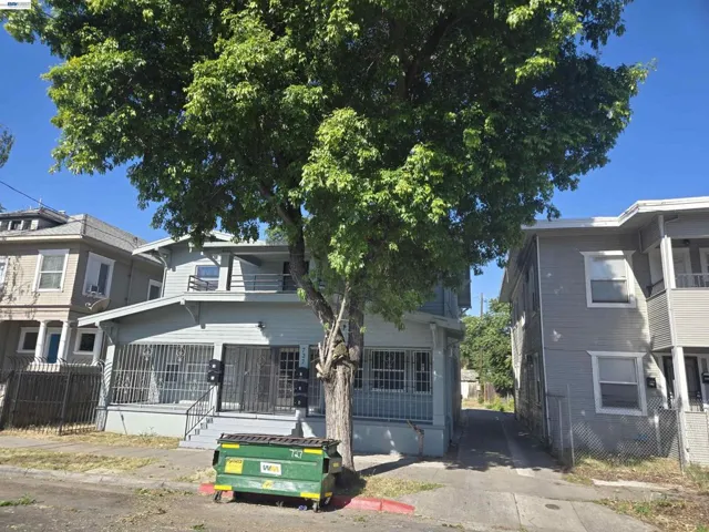 727 N Sutter St, Stockton, California 95202