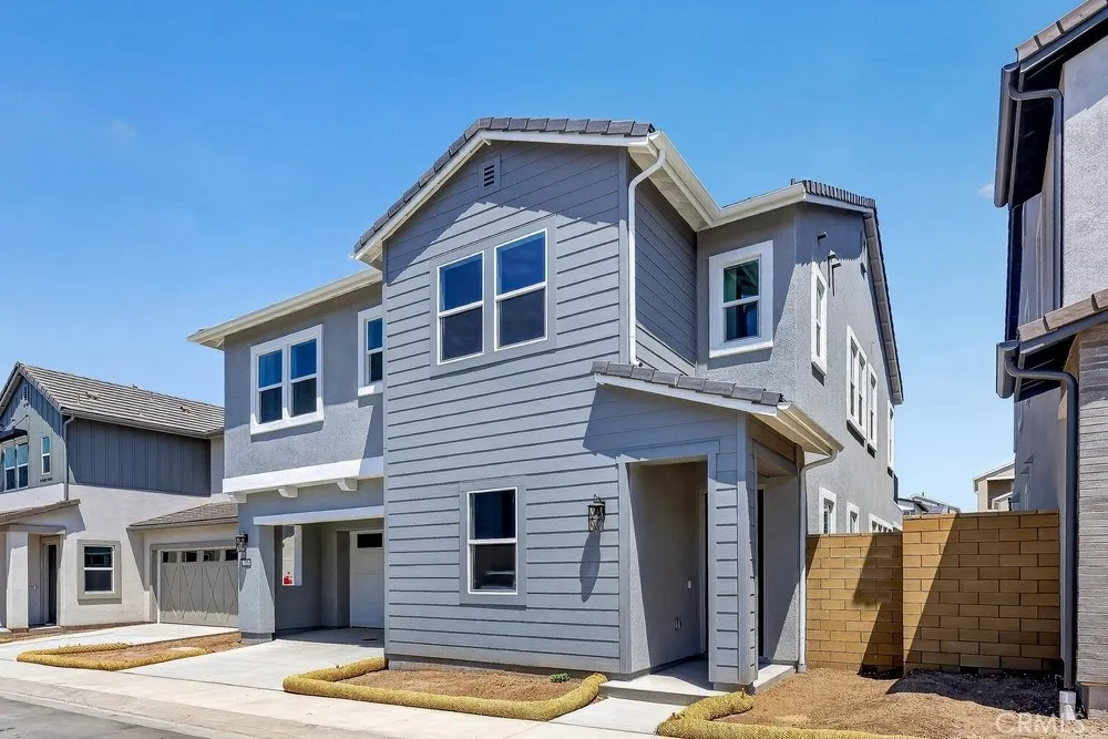 205 Briar Moon ~ Ready Now