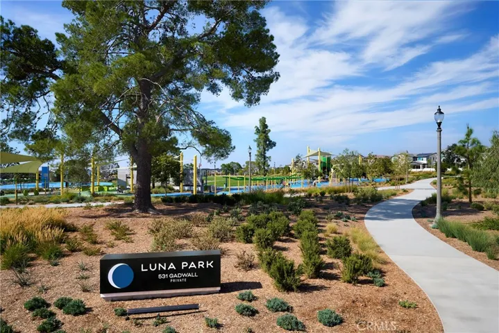 Aurora at Luna Park Community