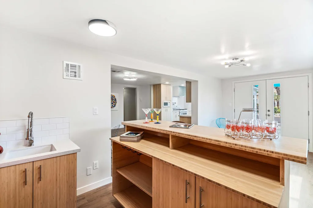 wet bar