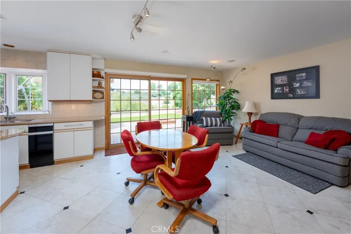 731 Calle Vallarta, San Clemente, California 92673