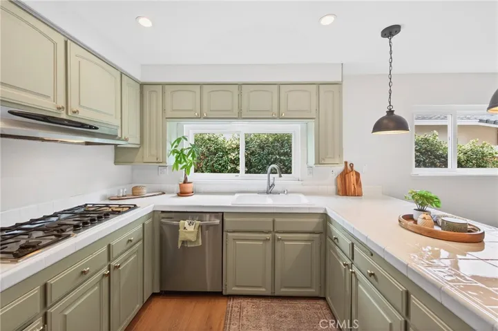 19533 Babington, Canyon Country, California 91351