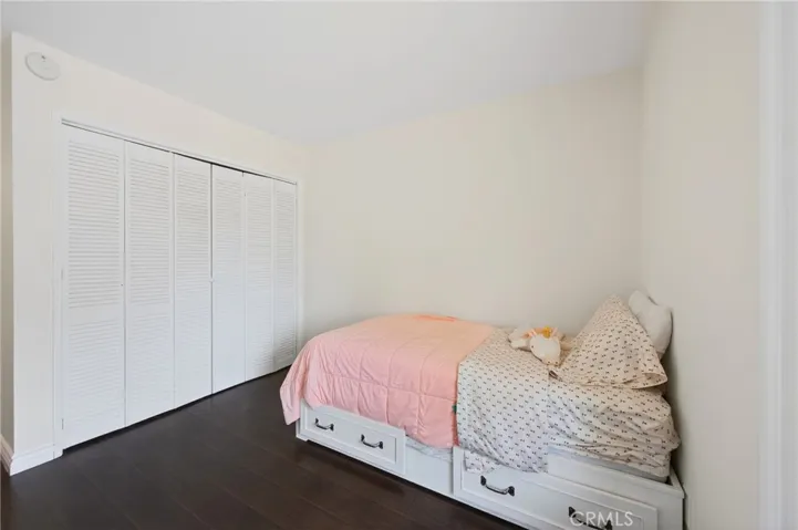19533 Babington, Canyon Country, California 91351