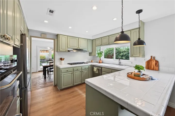 19533 Babington, Canyon Country, California 91351