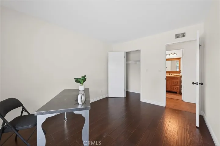 19533 Babington, Canyon Country, California 91351