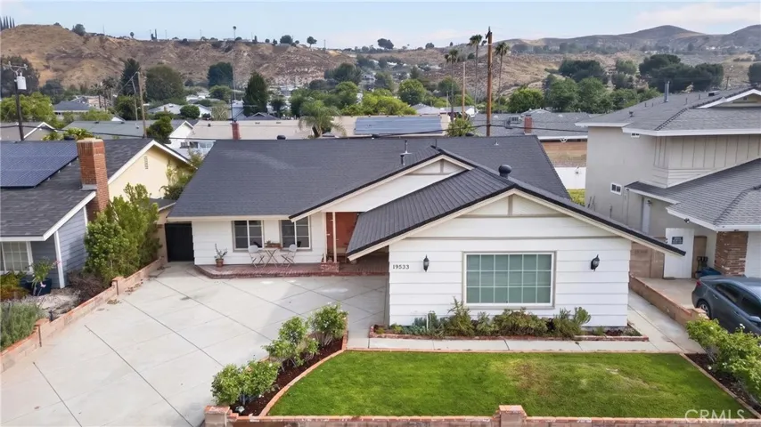 19533 Babington, Canyon Country, California 91351