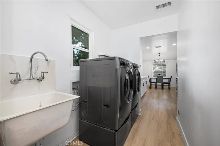 11702 Rockwall, Lakewood, California 90715
