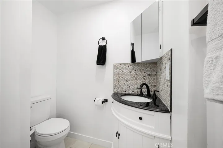 11702 Rockwall, Lakewood, California 90715