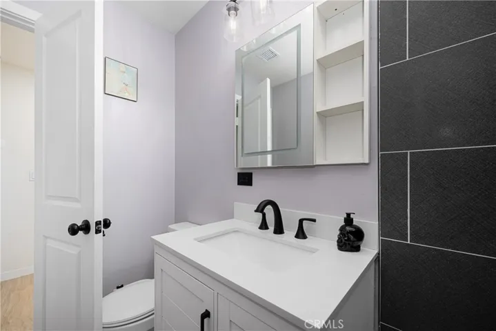 11702 Rockwall, Lakewood, California 90715