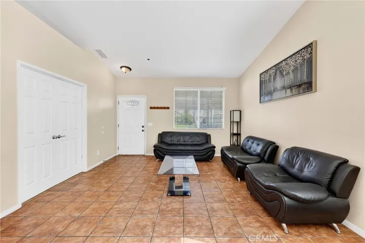 17305 Redmaple Street, Fontana, California 92337
