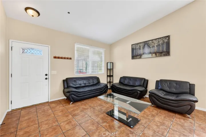 17305 Redmaple Street, Fontana, California 92337