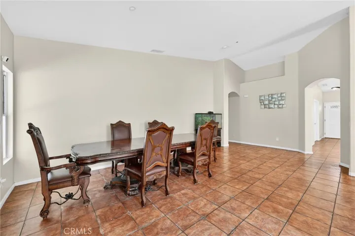17305 Redmaple Street, Fontana, California 92337