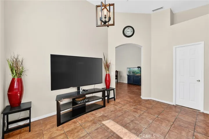 17305 Redmaple Street, Fontana, California 92337