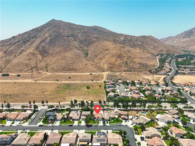 17305 Redmaple Street, Fontana, California 92337