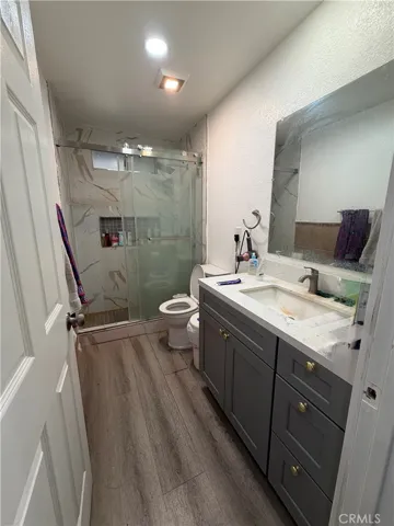 Huge Bathroom #2