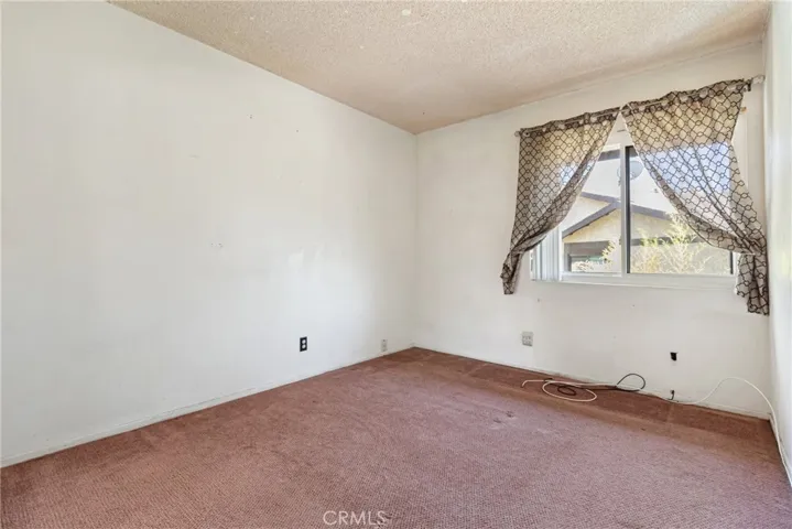 8601 Sunland Boulevard 20, Sun Valley, California 91352