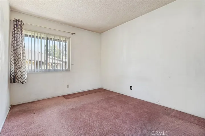 8601 Sunland Boulevard 20, Sun Valley, California 91352