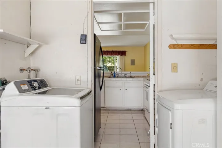 8601 Sunland Boulevard 20, Sun Valley, California 91352