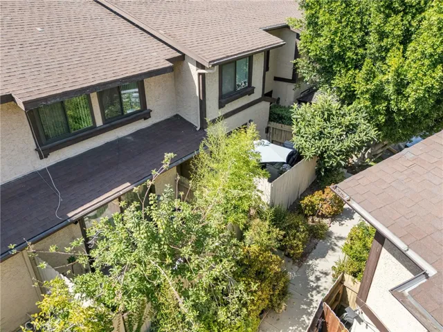 8601 Sunland Boulevard 20, Sun Valley, California 91352
