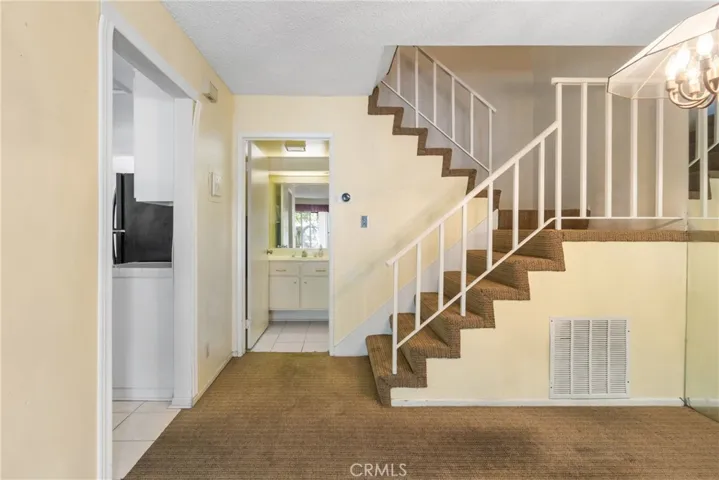 8601 Sunland Boulevard 20, Sun Valley, California 91352