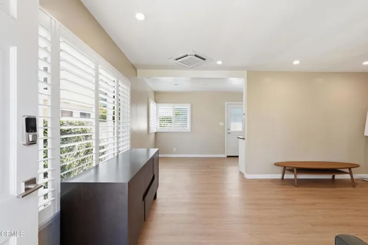 5238 Living Room