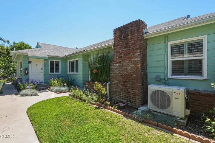5236 Front Yard
