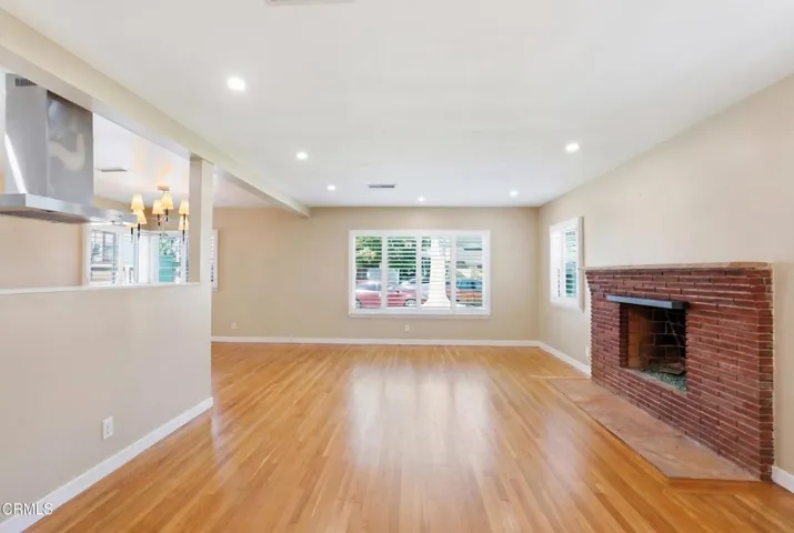 5236 Living Room 2