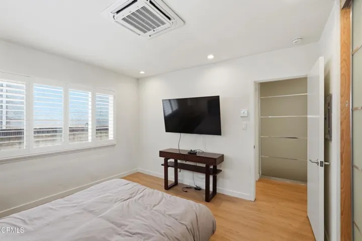 5238 Bedroom
