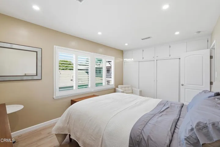 5240 Bedroom B2