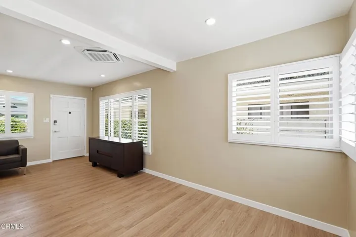 5238 Living Room