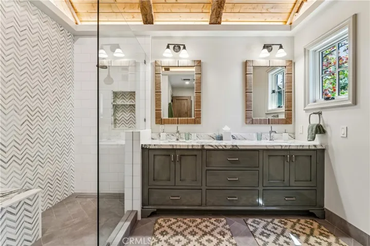 27720 Hamiltair Drive, Lake Arrowhead, California 92352