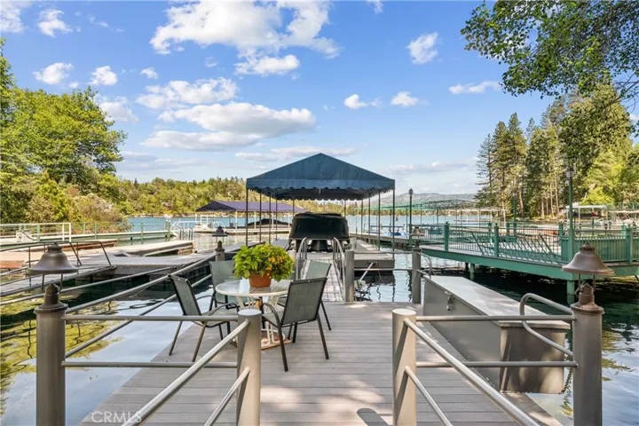 27720 Hamiltair Drive, Lake Arrowhead, California 92352