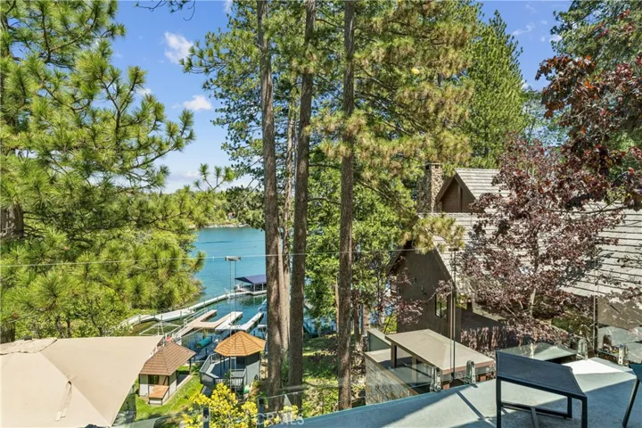 27720 Hamiltair Drive, Lake Arrowhead, California 92352