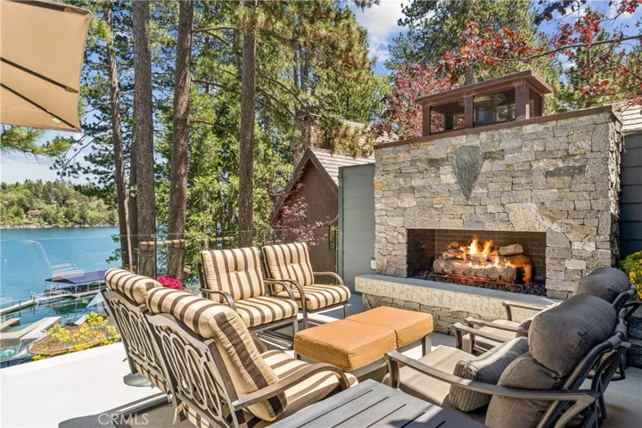 27720 Hamiltair Drive, Lake Arrowhead, California 92352