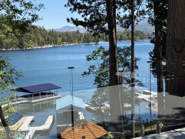 27720 Hamiltair Drive, Lake Arrowhead, California 92352