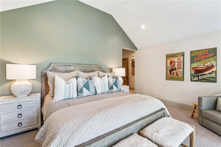 27720 Hamiltair Drive, Lake Arrowhead, California 92352