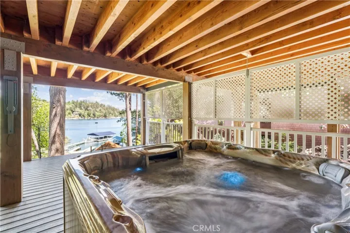 27720 Hamiltair Drive, Lake Arrowhead, California 92352