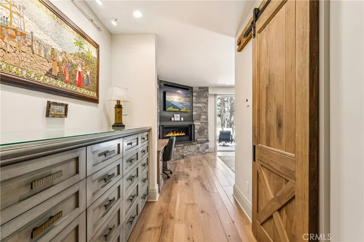 27720 Hamiltair Drive, Lake Arrowhead, California 92352