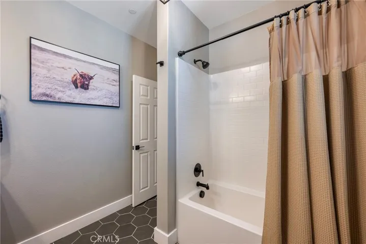 528 Qeweewish, San Jacinto, California 92582