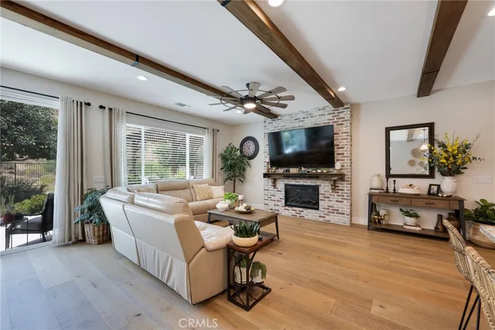 528 Qeweewish, San Jacinto, California 92582