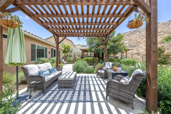 528 Qeweewish, San Jacinto, California 92582