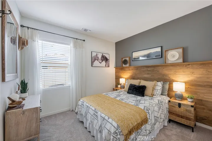 528 Qeweewish, San Jacinto, California 92582