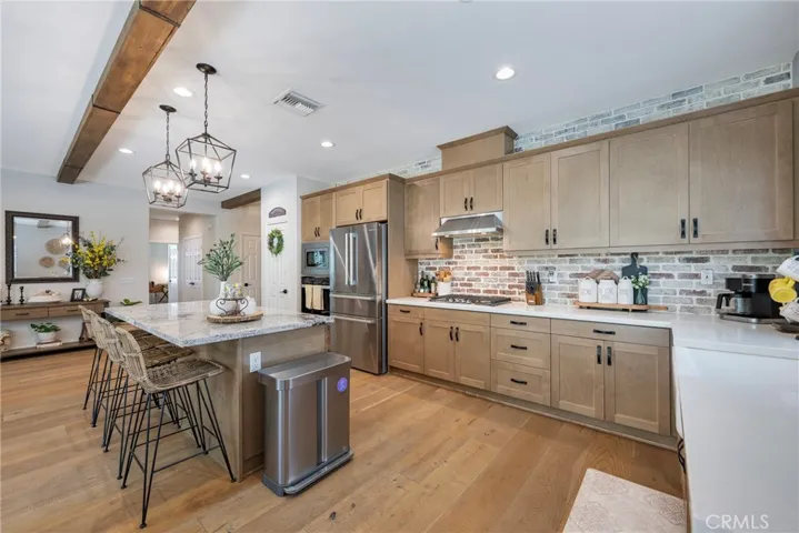 528 Qeweewish, San Jacinto, California 92582