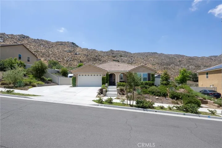 528 Qeweewish, San Jacinto, California 92582